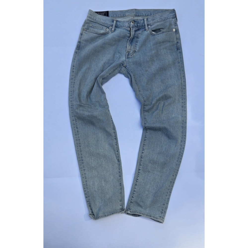 Abercrombie & Fitch Men's Felix Super Slim JeansLight Wash – Size‎ 31x30 –